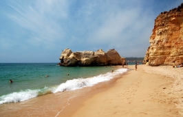Praia_da_Rocha,_Portimão_top 10 stranden Algarve